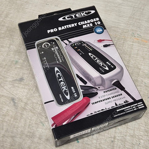 CTEK MXS 10.0 자동차 배터리 충전(복원)기 팝니다.