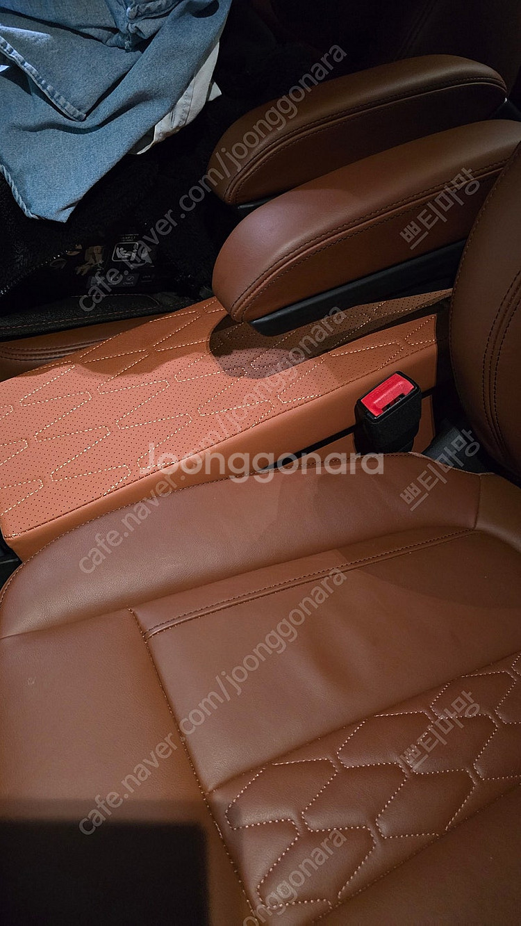 BMW X7 2열통로 수납용 보조의자--0
