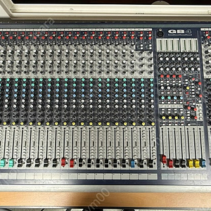 Soundcraft GB4 믹서 팜