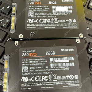 [삼성] [SSD] 860 EVO 250GB 2개 판매합니다