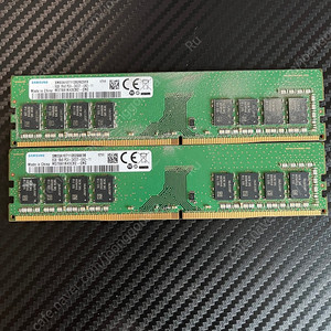 Samsung 8GB DDR4-2400 메모리 모듈 8 기가바이트 1 x 8 기가바이트 2400 메가헤르츠 2개