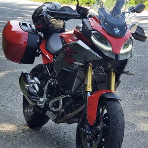 BMW F900XR