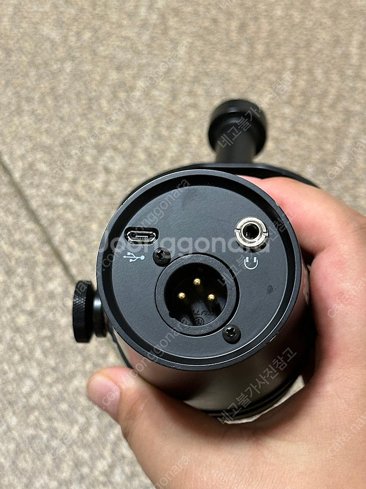 슈어 MV7 Podcast Kit USB/XLR 하이브...--1
