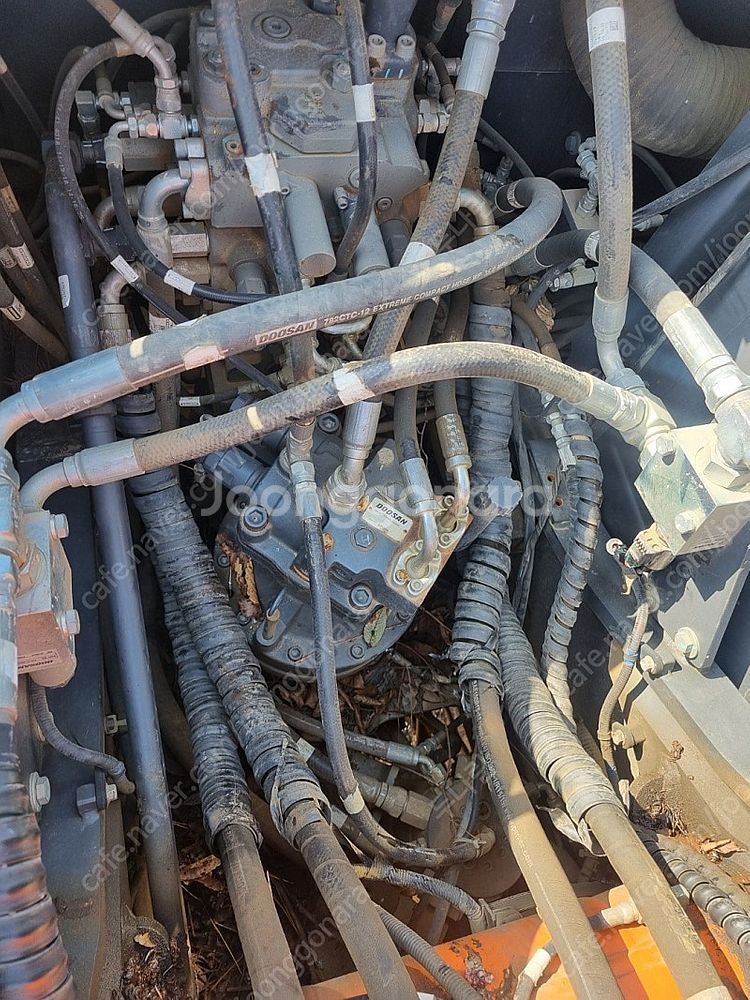 두산 DX140W 5 2019년식 코끼리집게 중고굴삭기...--7