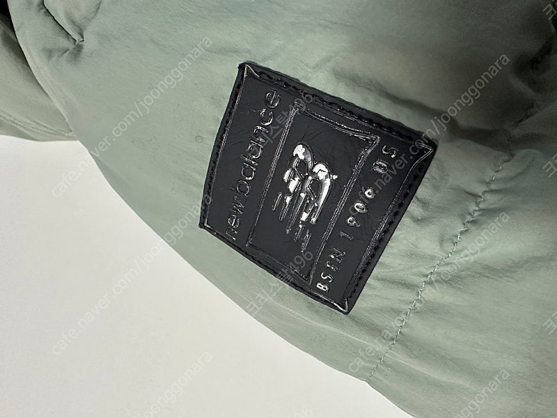 뉴발란스키즈 리버서블 구스 패딩--1