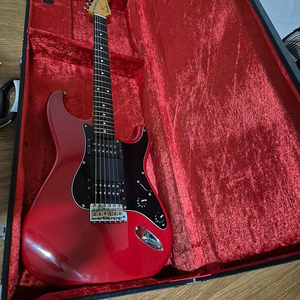 펜더. Fender Japan Stratocaster.62 Vintage Reissues (H.H) 판매합니다