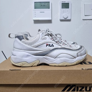 택포 15000원 * FILA 필라 휠라 운동화 235