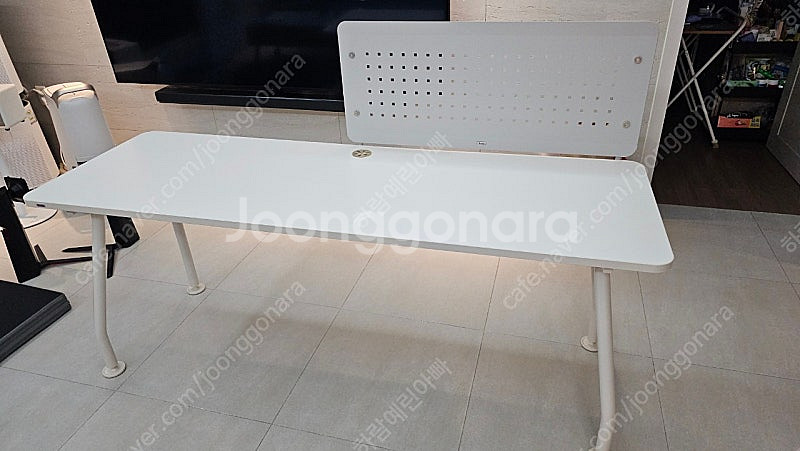 일룸 레아 1800×600 테이블 (아이보리) 팝니다.--0