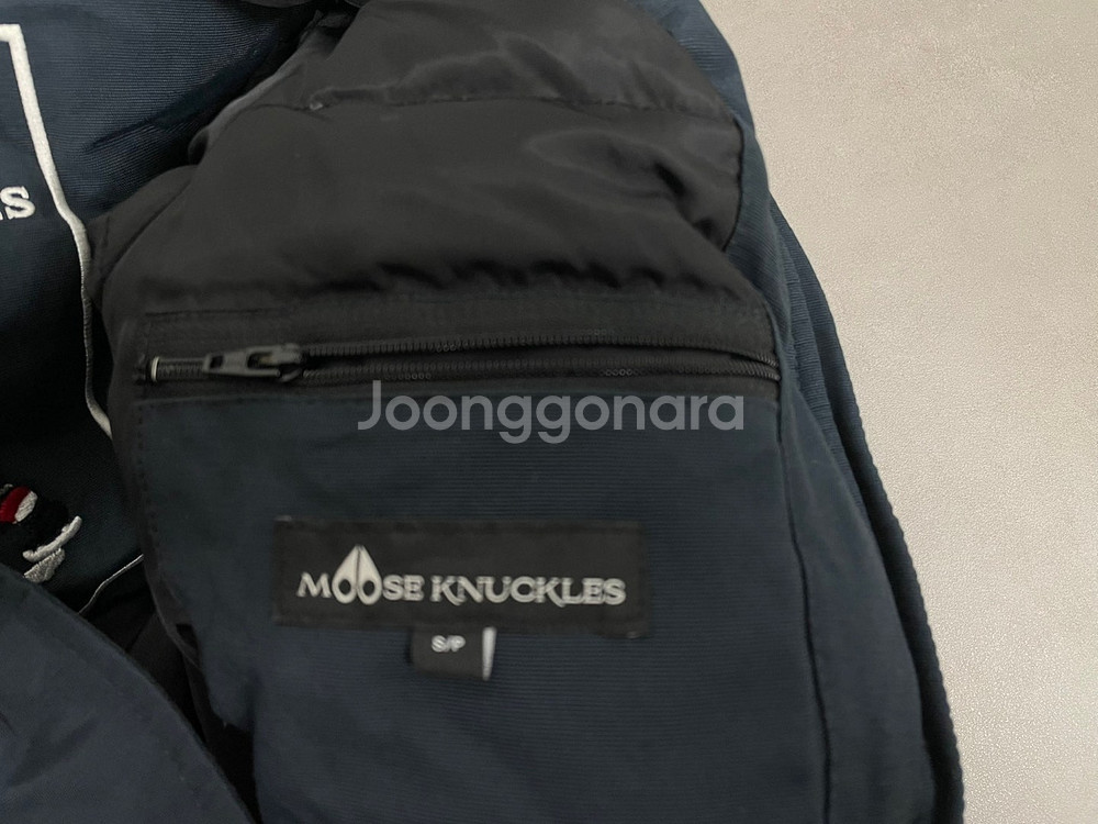 여성55)무스너클 스털링 파카 판매합니다.--2