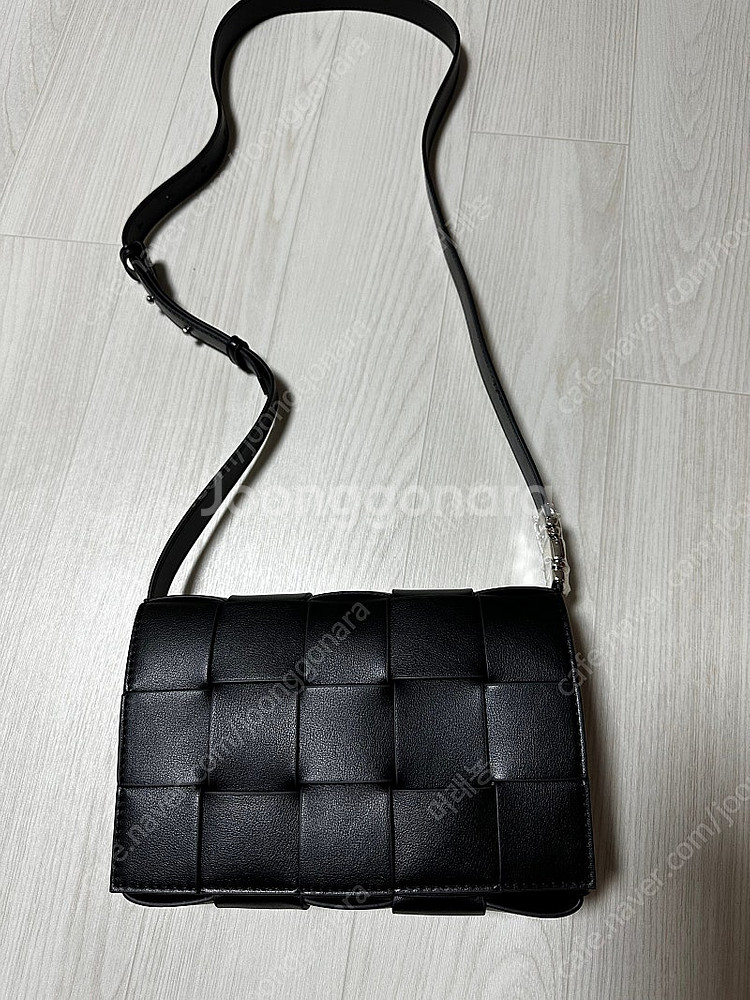 보테가 카세트백 새상품--0