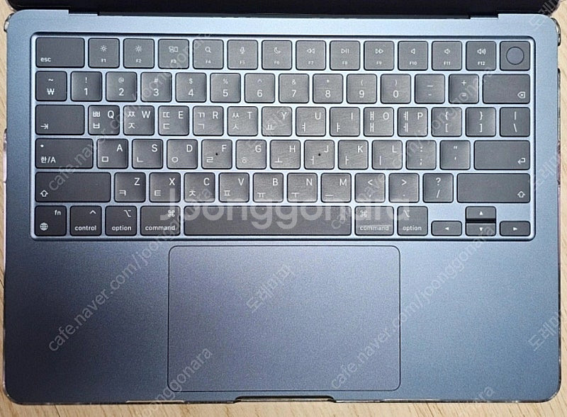 맥북에어 M2 256GB 13.6인치--5