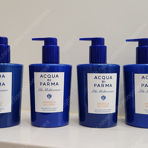 [주말쎄일] 아쿠아디파르마 (ACQUA di PARMA) 아란치아 샴푸, 컨디셔녀, 샤워젤, 바디로션 각 300 ml 입니다.