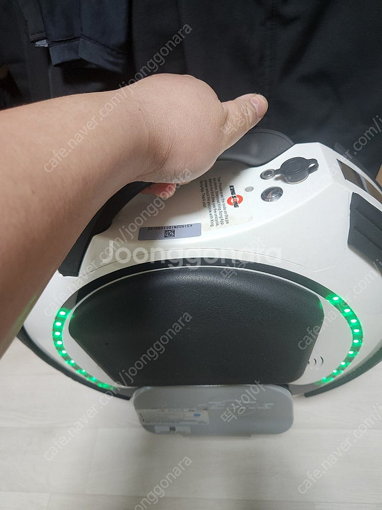 전동휠 킹송16s 팔아요 3km--4