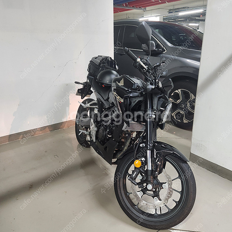 CB125R 신차급 400키로 미만 팝니다--0