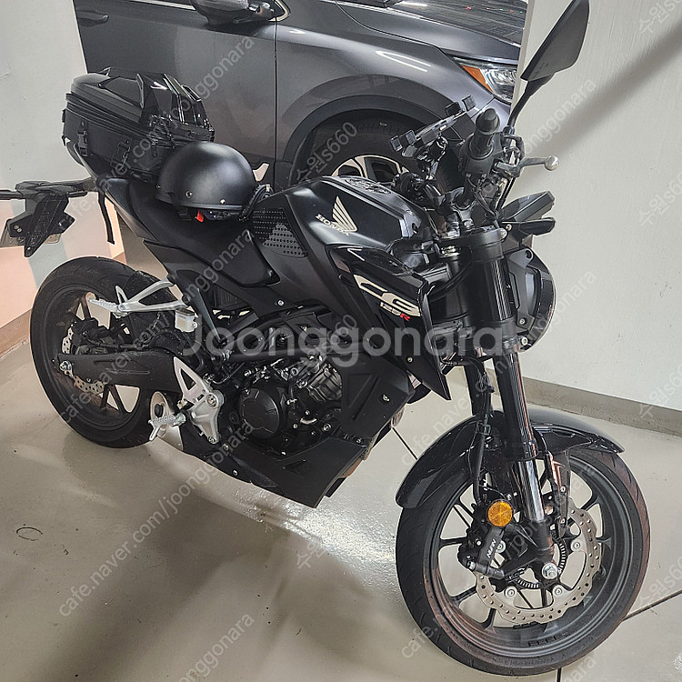 CB125R 신차급 400키로 미만 팝니다--1
