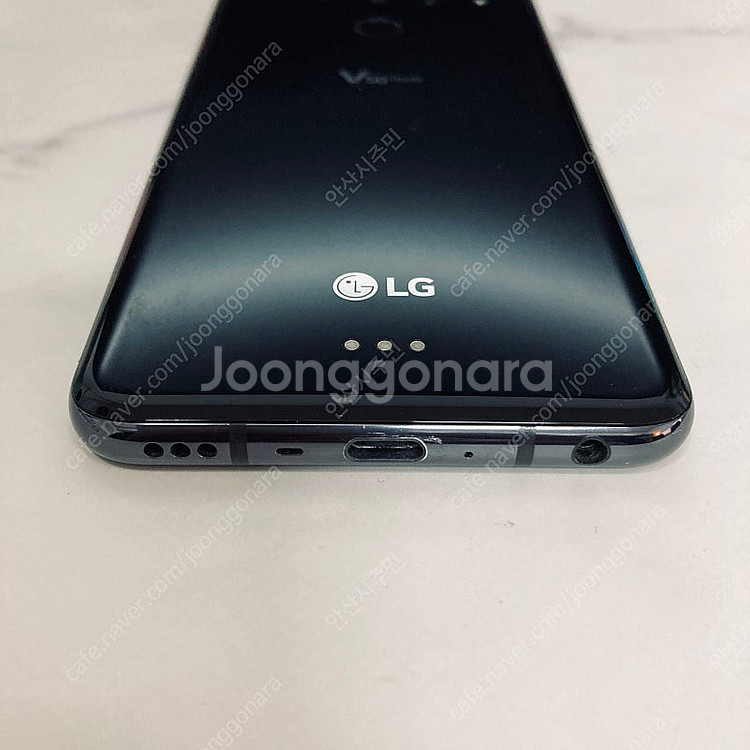 LG V50 블랙 128기가 매우깨끗한기기 10만원 판...--2