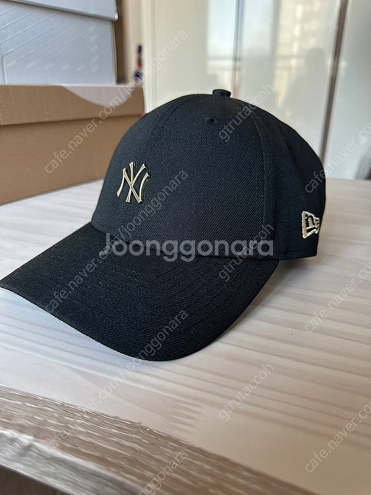 뉴에라 MLB 뉴욕양키스 골드 미니메탈 볼캡 모자 새상...--0