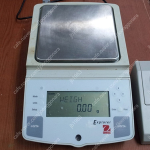 OHAUS Explorer E0B120 Balance (0.01g)