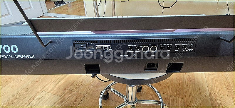 코르그 pa700 팝니다.--9