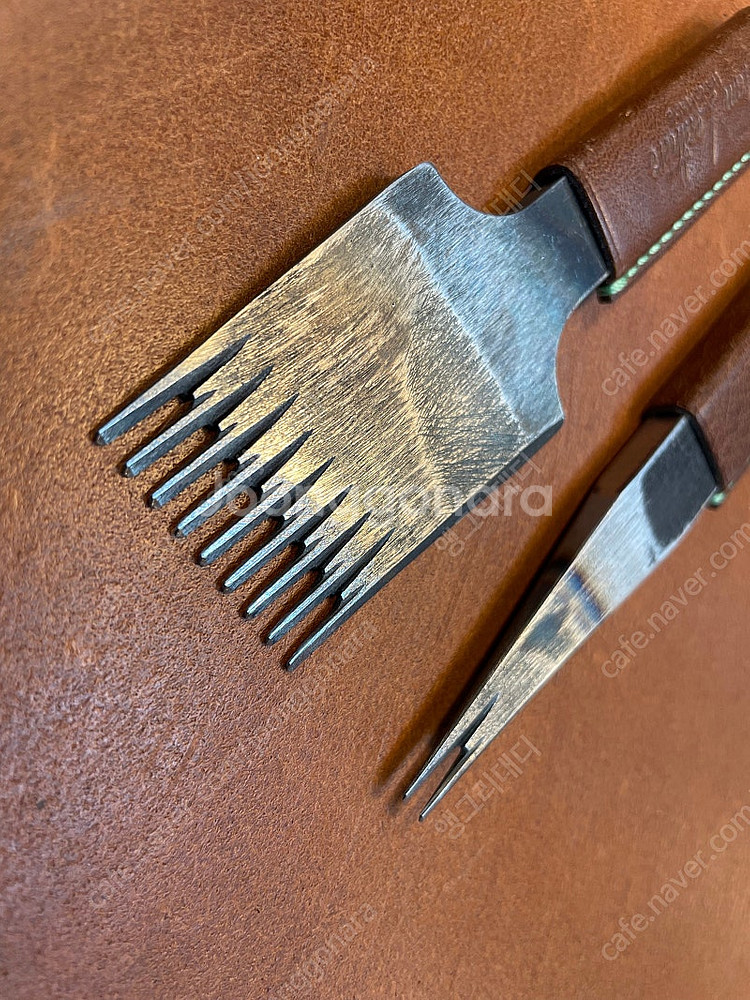 가죽공예 그리프(태화 모노크롬 사선 3.85, 2날+9날세트)--2