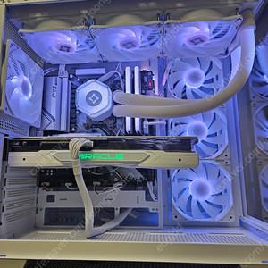 7800x3d, rtx4070 super 미라클 화이트 본체