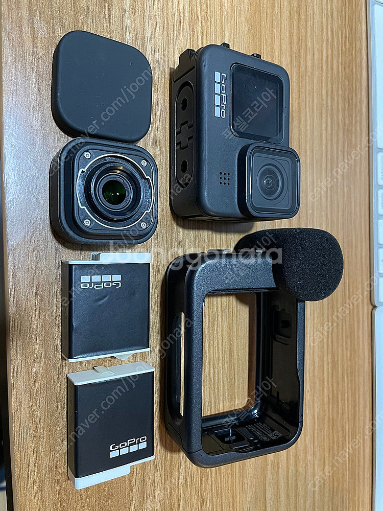 고프로 9 + 미디어 모듈 + 맥스렌즈 + 엔듀로배터리...--1