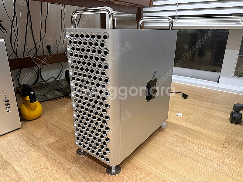 2019 맥프로 (구매 20년 5월)3.5GHz 8코아...--0