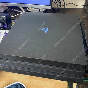 PS4 pro 7218B 1TB 판매합니다