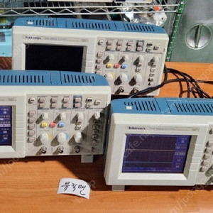 Tektronix TDS2012 , J6503 FT Lamberts, FLUKE AC 전류프로브, Fe 코팅두께 측정기