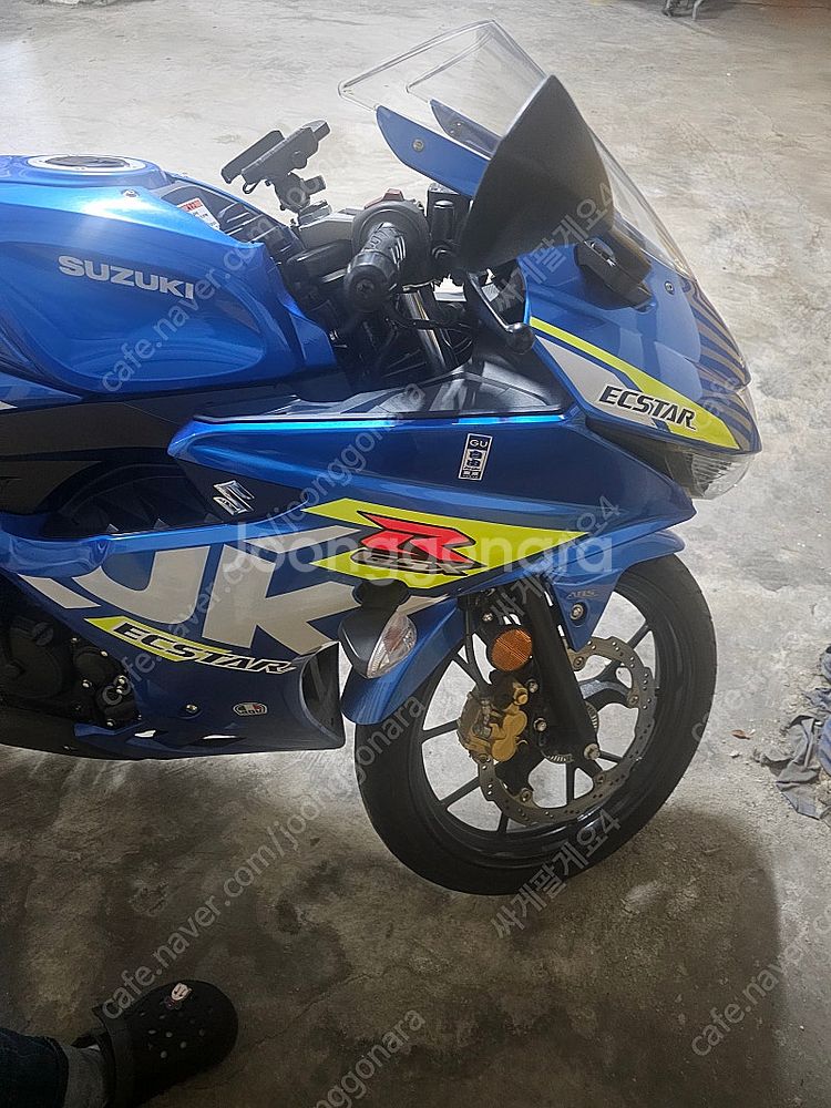 신차급 gsx-r125 23년식 판매합니다--2