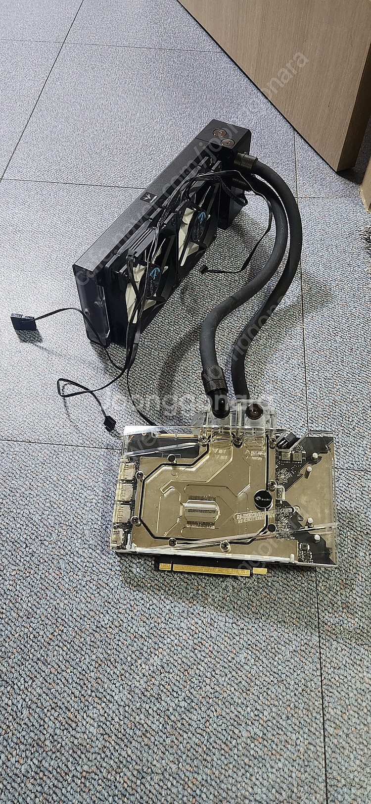 RTX 3090 FE + 워터블럭 + 수냉 쿨링킷 팝니...--0