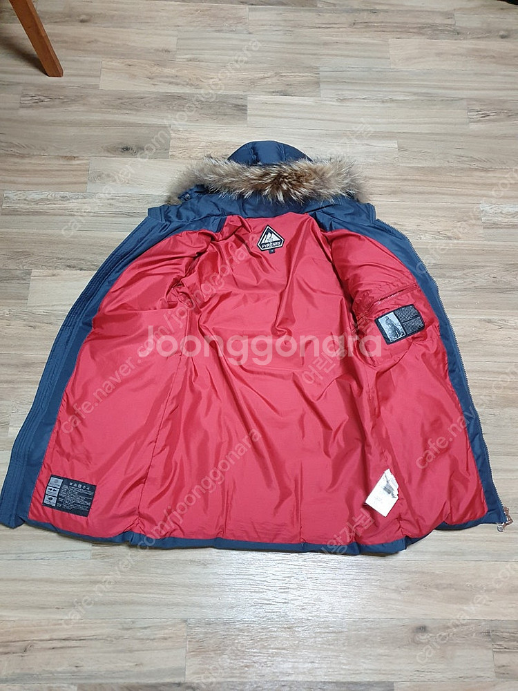 피레넥스 패딩 s사이즈--5