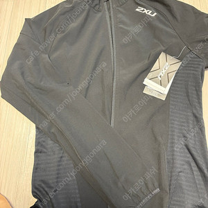 2xu 러닝용 자켓 스몰 러닝자켓 여성용 (가격내림)