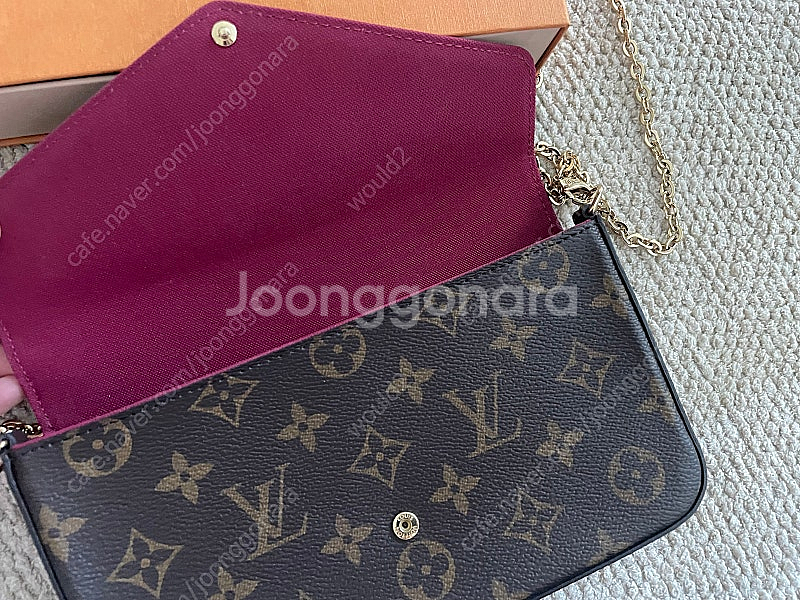 루이비통 포쉐트 펠리시 판매해요:)--2