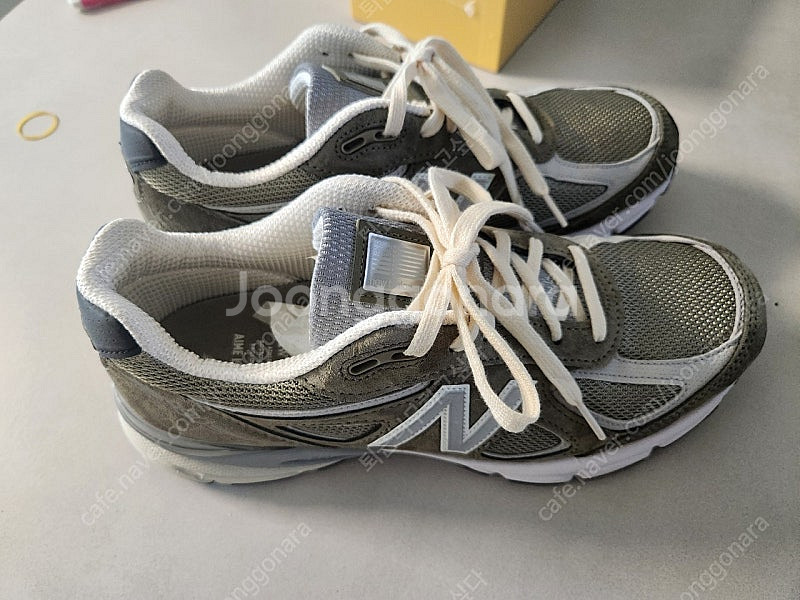 뉴발란스 990v4 에메 레온 도르 올리브 270사이즈--1