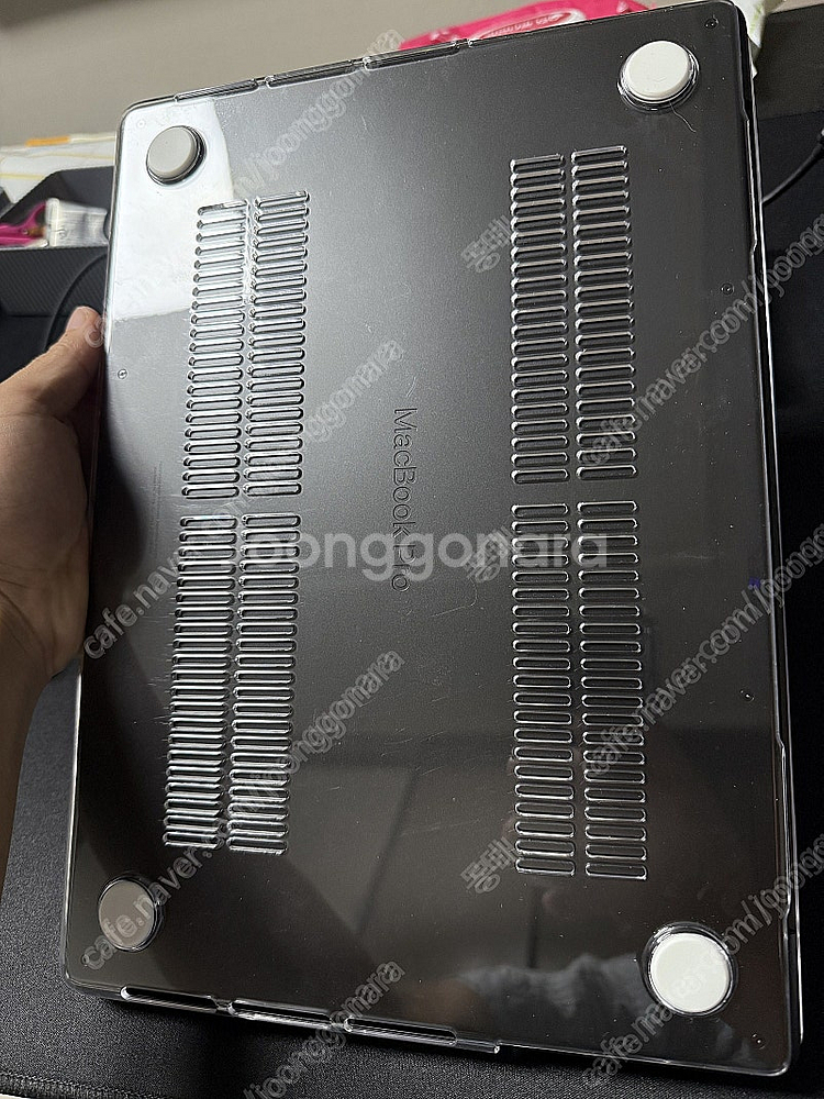 맥북 프로 M3 14인치 1테라 팝니다.--4