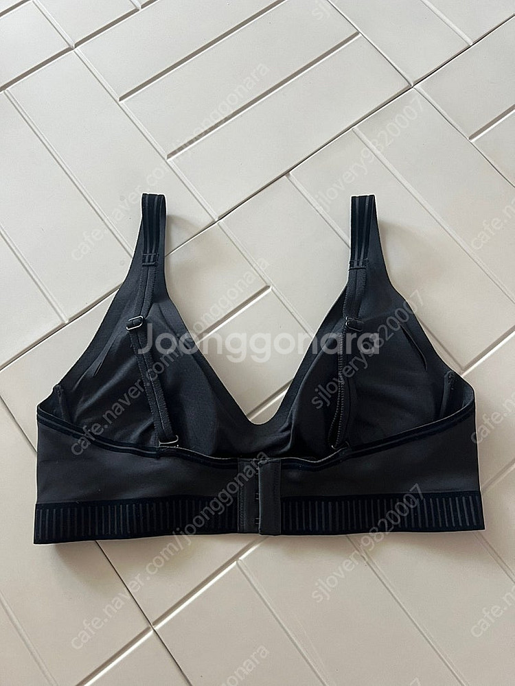 Alo 알로 Airlift Line Up Bra 구매가...--4
