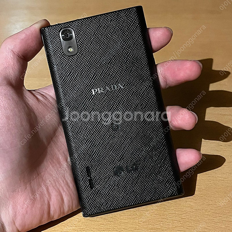 LG 프라다폰 판매합니다--1