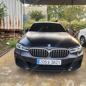 BMW M550i