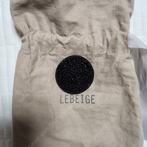 르베이지 브로치