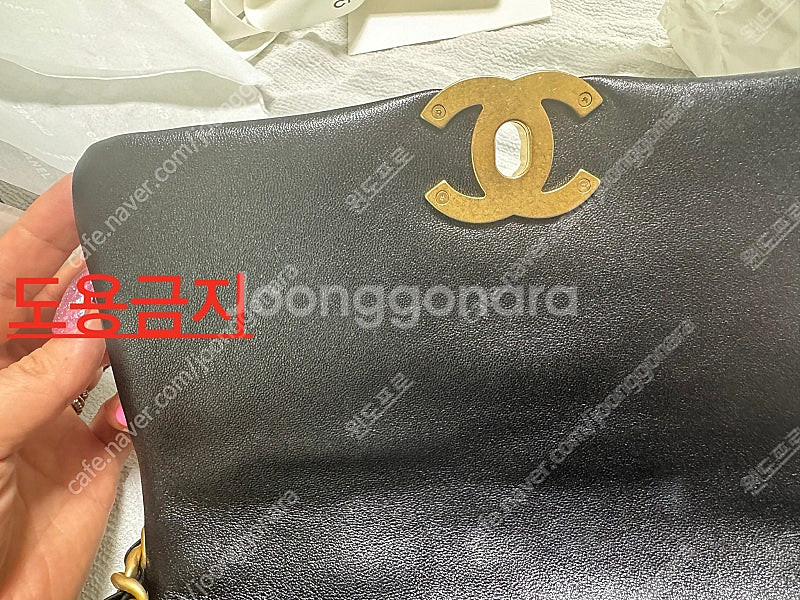정품 샤넬 19백 미듐 블랙 램스킨 금장 26센티--2