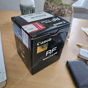 캐논 RF 50mm F1.8 STM 1시간 사용 제품 택포 팝니다.