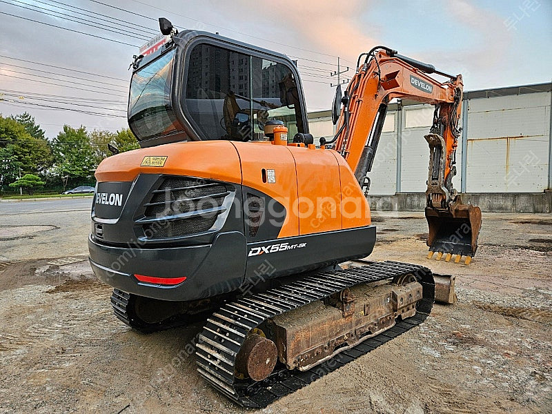 두산 DX55MT 5K 2020년식 회전라인 집게 트랙...--2