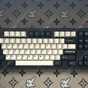 F1-8x v2 랩터 상컬트 커스텀 키보드 판매합니다