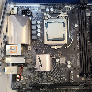 i3-10105 + ASRock B460M-itx/ac 팝니다. (윈도우11 보드인증됨, 개별판매가능)