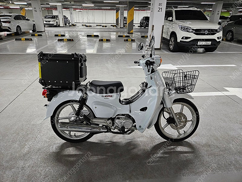 충남 당진 22년식 슈퍼커브 4206km 판매--5