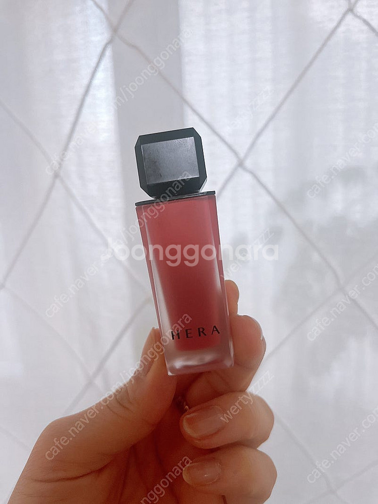 헤라 센슈얼 파우더 매트 리퀴드 틴트 145번 판매합니...--0