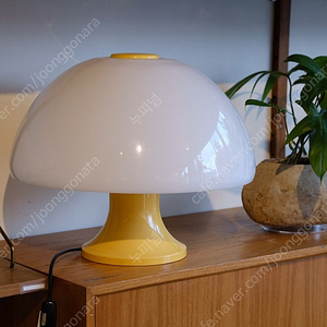 Harvey Guzzini (하비 구찌니) Mushrrom Lamp