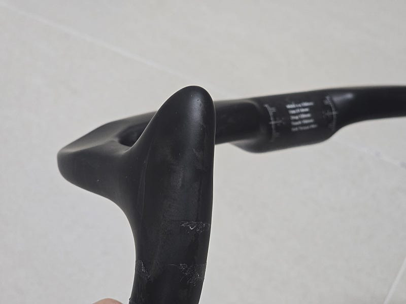 발루고 카본번치바 이미지