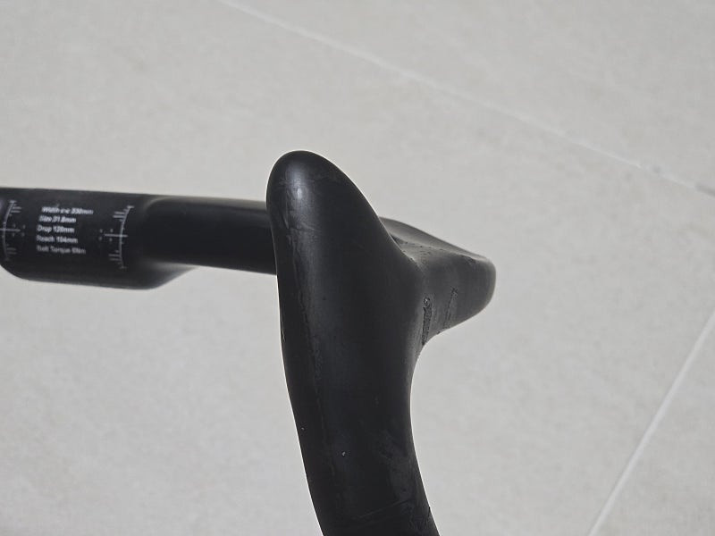 발루고 카본번치바 이미지